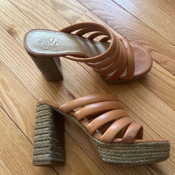 Vince Camuto tan heeled sandals - Picture 4 of 4
